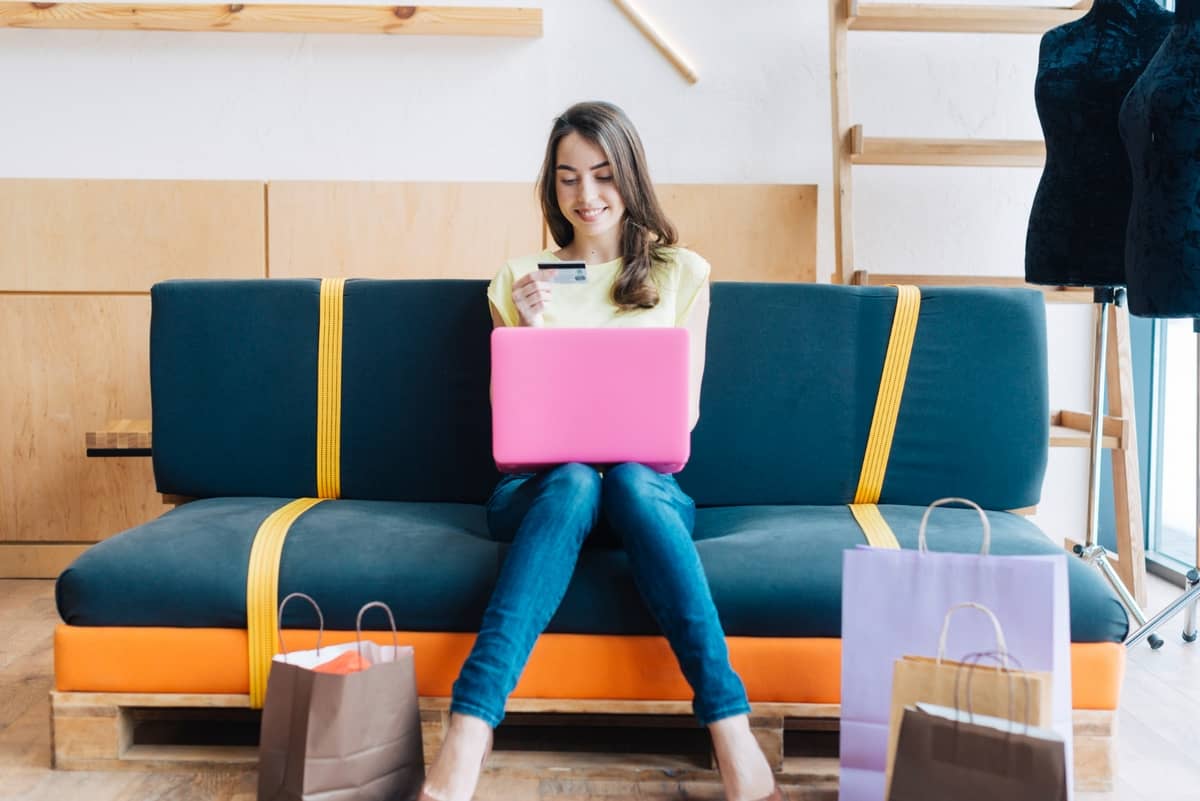 What affects demand in online commerce