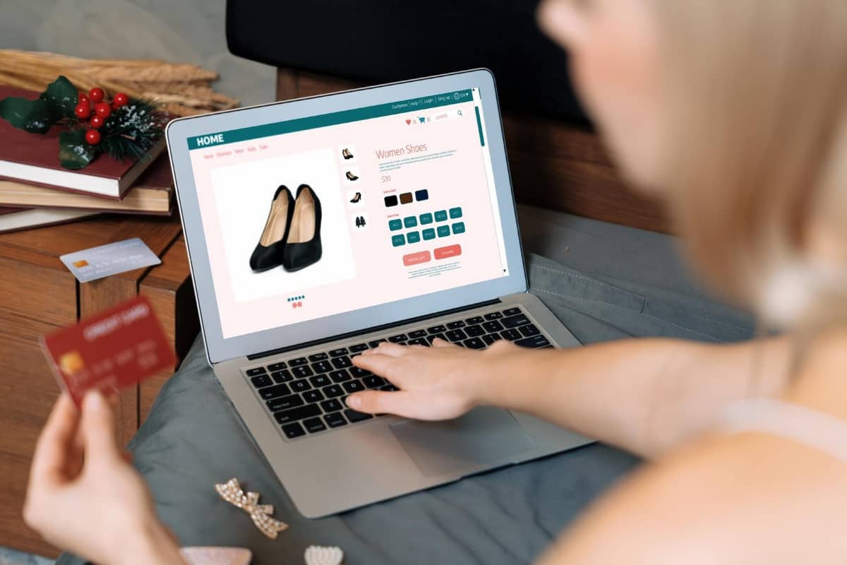 Prêt ou boutique en ligne. Que choisir?